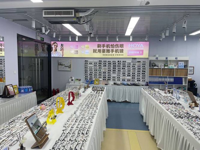 太阳镜批发的新趋势与发展